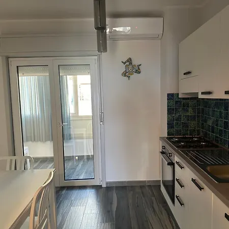 Апартаменты Rosalinda House Di Fronte Al Mare Di *